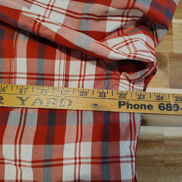 Harley-Davidson Red and White Plaid Men's Shirt - Picture 8 of 9